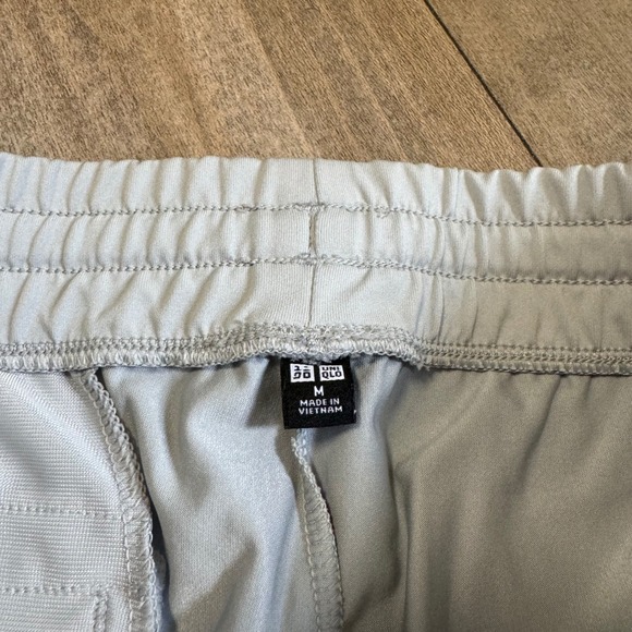 Uniqlo Ultra Stretch Active Jogger Pants Mens Medium Light Gray Slim Fit Yoga O6 - Picture 3 of 7